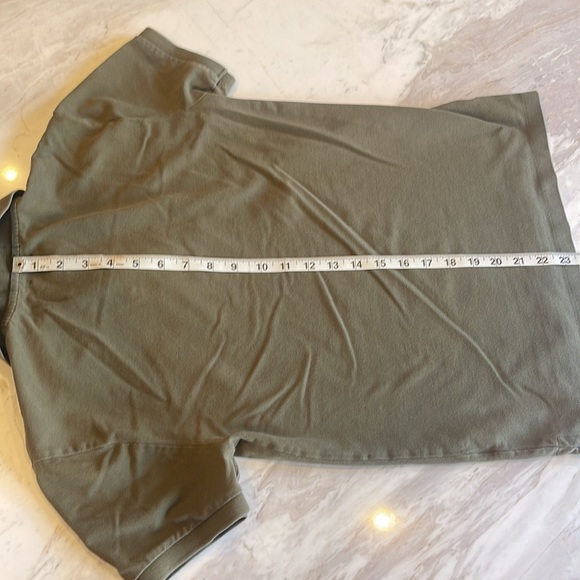 Polo Ralph Lauren Classic Piqué Slim Fit Polo Shirt in Army Green - Picture 8 of 9